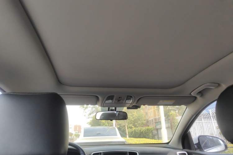 Used Kia KX5 2016 1.6T Automatic Two-Wheel Drive DLX Headliner