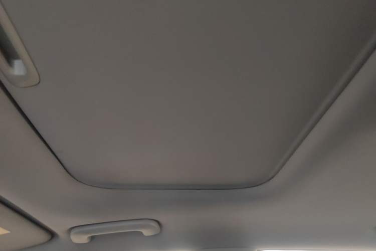 Used Kia KX5 2016 1.6T Automatic Two-Wheel Drive DLX Headliner
