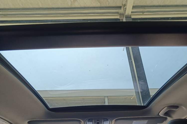Used Kia KX5 2016 1.6T Automatic Two-Wheel Drive DLX Headliner