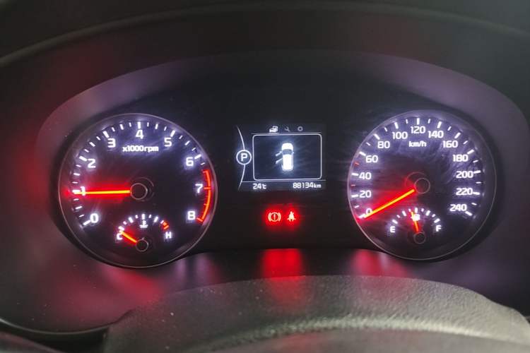 Used Kia KX5 2016 1.6T Automatic Two-Wheel Drive DLX Instrument Cluster