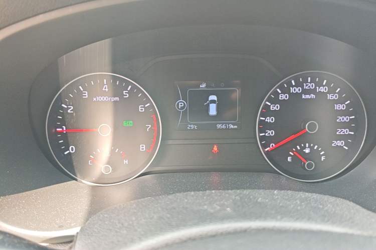 Used Kia KX5 2016 1.6T Automatic Two-Wheel Drive DLX Instrument Cluster