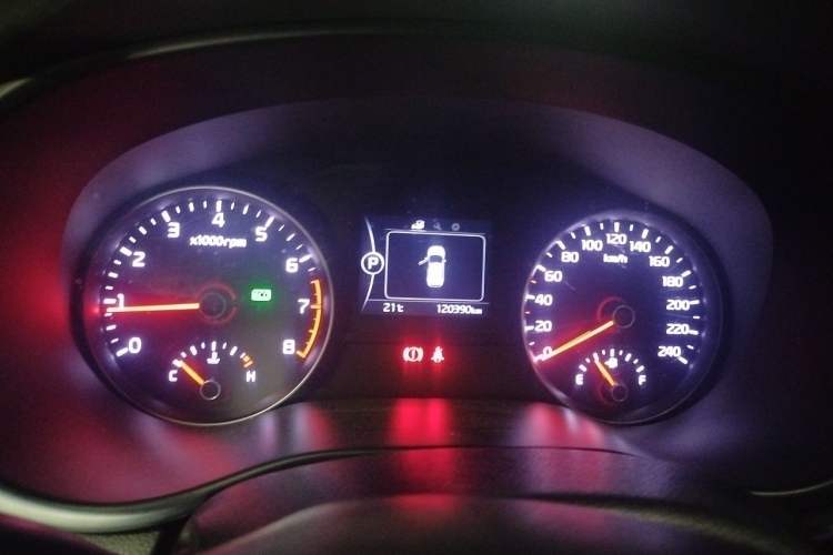 Used Kia KX5 2016 1.6T Automatic Two-Wheel Drive DLX Instrument Cluster