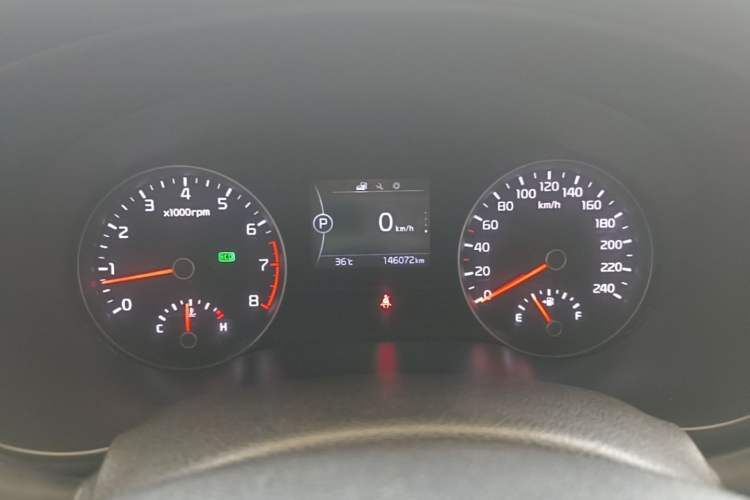 Used Kia KX5 2016 1.6T Automatic Two-Wheel Drive DLX Instrument Cluster