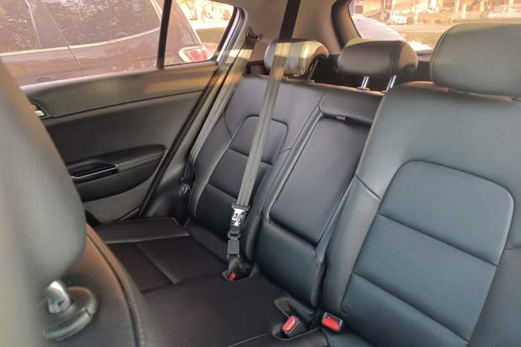 Used Kia KX5 2016 1.6T Automatic Two-Wheel Drive DLX Interior 1