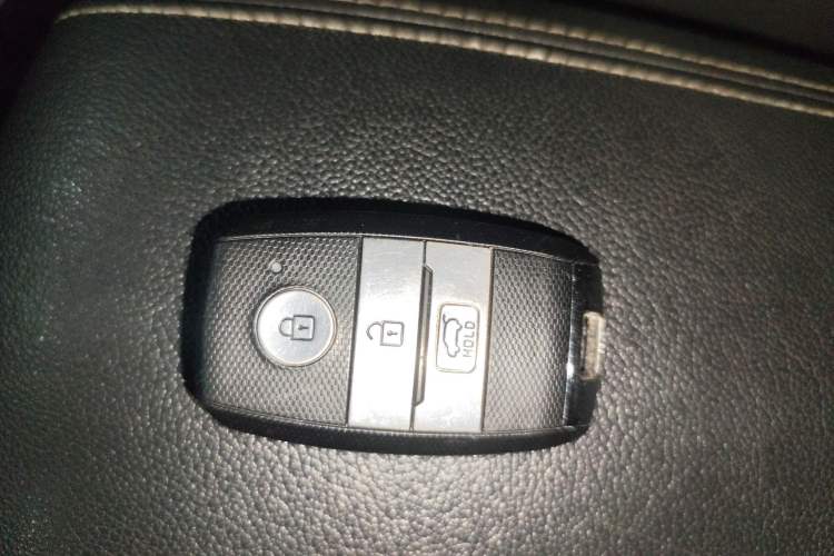 Used Kia KX5 2016 1.6T Automatic Two-Wheel Drive Premium Interior 1
