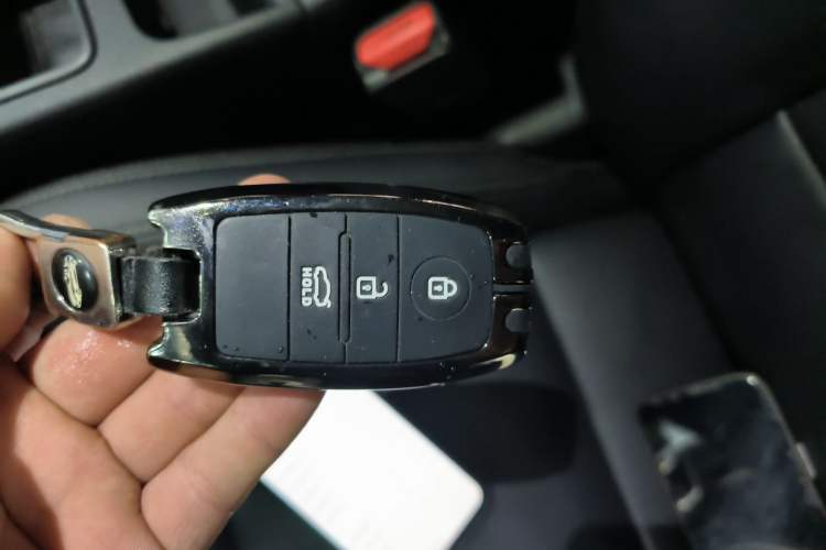 Used Kia KX5 2016 1.6T Automatic Two-Wheel Drive DLX Interior 1
