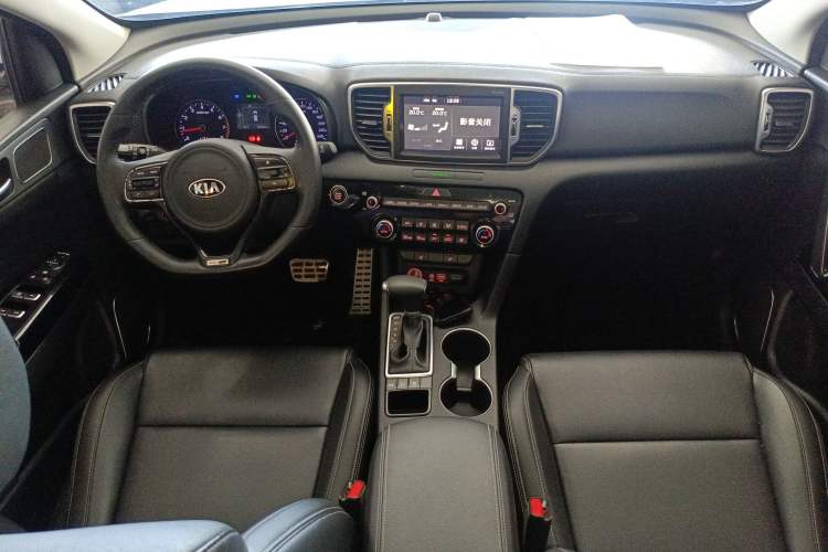 Used Kia KX5 2016 1.6T Automatic Two-Wheel Drive DLX Interior 2