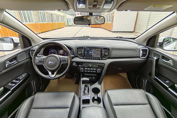 Used Kia KX5 2016 2.0L Automatic 2WD GLS Interior 3