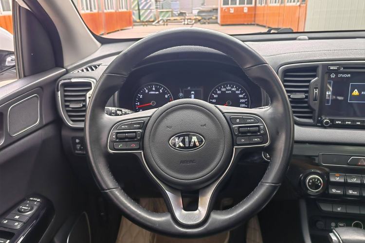 Used Kia KX5 2016 2.0L Automatic 2WD GLS Interior 4
