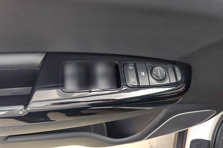 Used Kia KX5 2016 2.0L Automatic 2WD GLS Interior 7