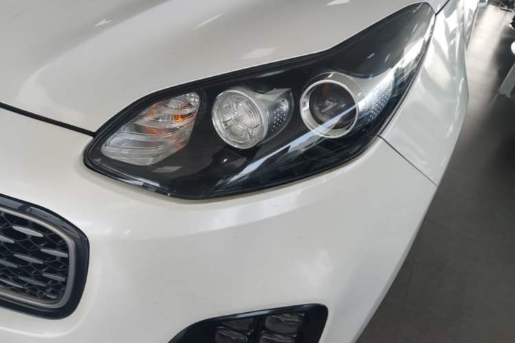 Used Kia KX5 2016 1.6T Automatic Two-Wheel Drive DLX Left Front Headlight