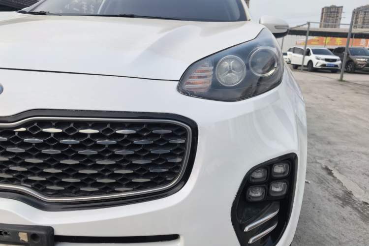 Used Kia KX5 2016 1.6T Automatic Two-Wheel Drive DLX Left Front Headlight