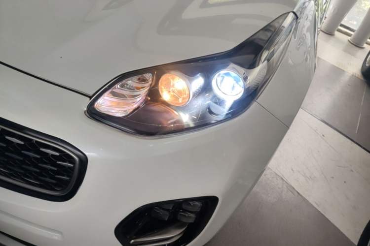 Used Kia KX5 2016 1.6T Automatic Two-Wheel Drive DLX Left Front Headlight