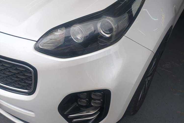 Used Kia KX5 2016 1.6T Automatic Two-Wheel Drive Premium Left Front Headlight