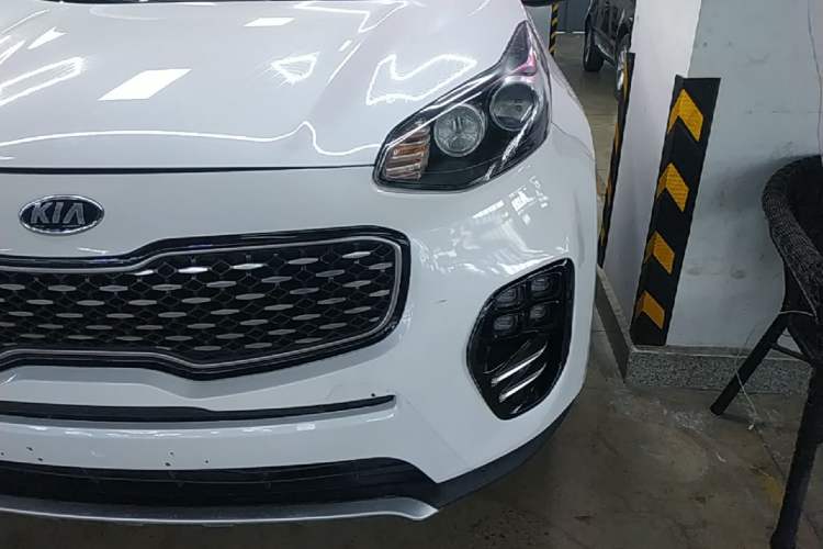 Used Kia KX5 2016 1.6T Automatic Two-Wheel Drive DLX Left Front Headlight