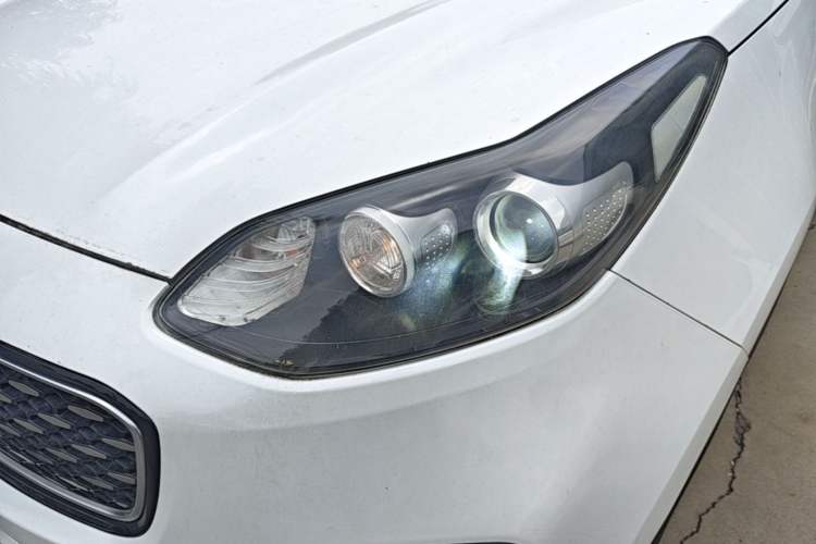 Used Kia KX5 2016 1.6T Automatic Two-Wheel Drive DLX Left Front Headlight