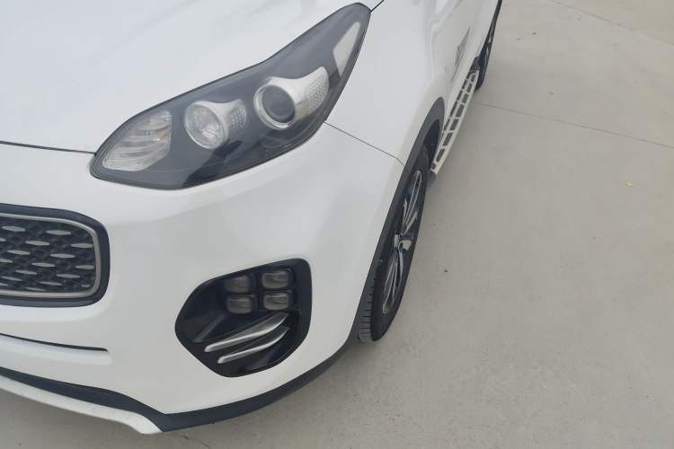 Used Kia KX5 2016 1.6T Automatic Two-Wheel Drive DLX Left Front Headlight