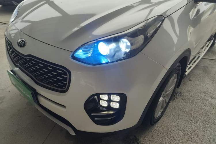 Used Kia KX5 2016 1.6T Automatic Two-Wheel Drive DLX Left Front Headlight