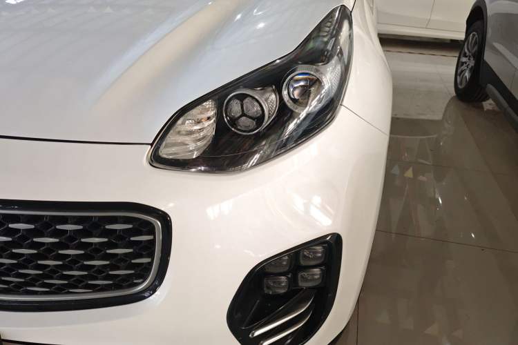 Used Kia KX5 2016 1.6T Automatic Two-Wheel Drive DLX Left Front Headlight