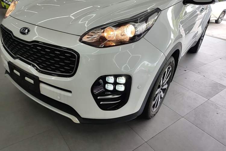 Used Kia KX5 2016 1.6T Automatic Two-Wheel Drive DLX Left Front Headlight