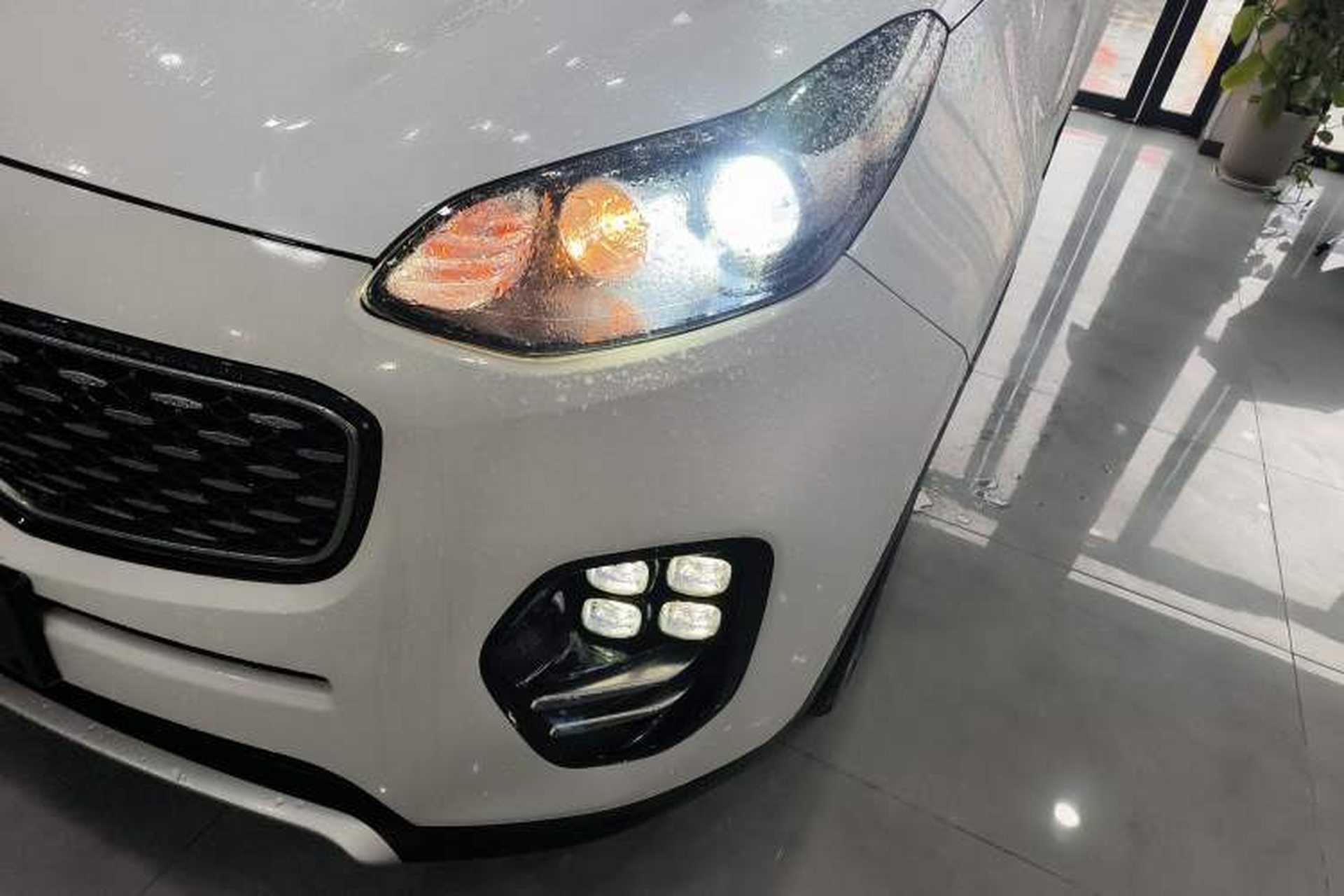 Used Kia KX5 2016 1.6T Automatic Two-Wheel Drive DLX Left Front Headlight