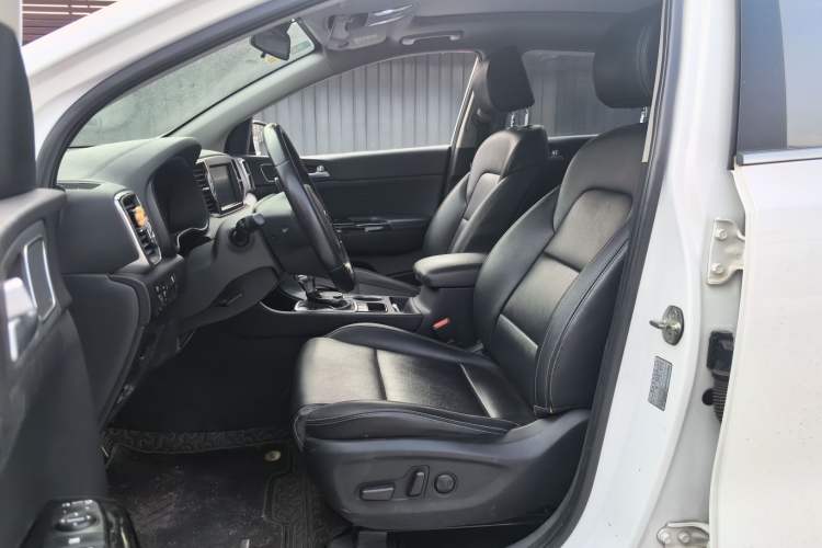 Used Kia KX5 2016 1.6T Automatic Two-Wheel Drive DLX Left Front Seat
