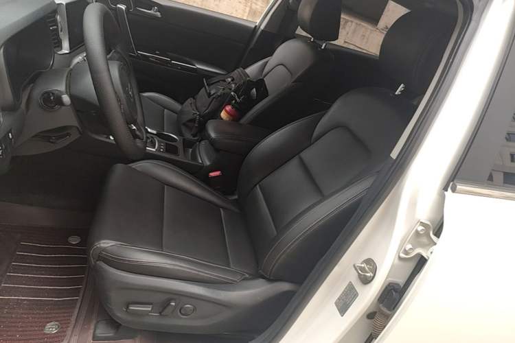 Used Kia KX5 2016 2.0L Automatic 2WD GLS Left Front Seat