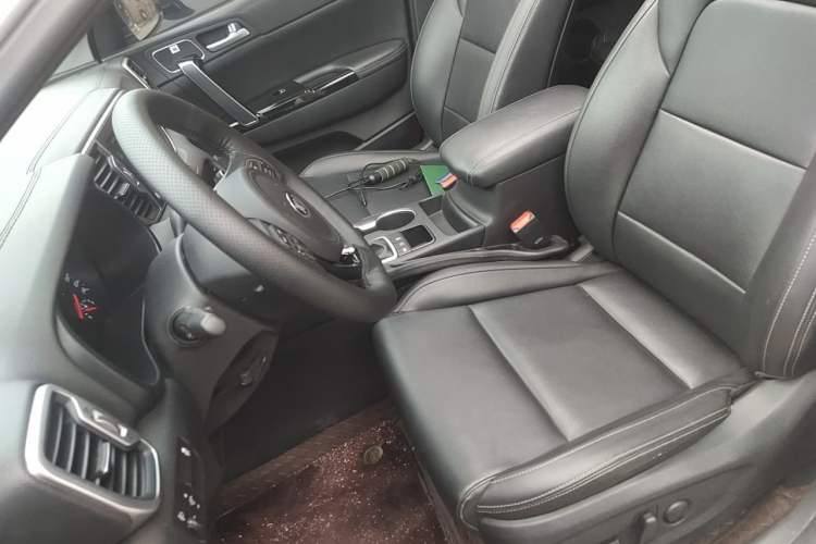 Used Kia KX5 2016 1.6T Automatic Two-Wheel Drive DLX Left Front Seat