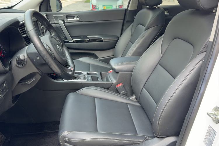 Used Kia KX5 2016 1.6T Automatic Two-Wheel Drive DLX Left Front Seat
