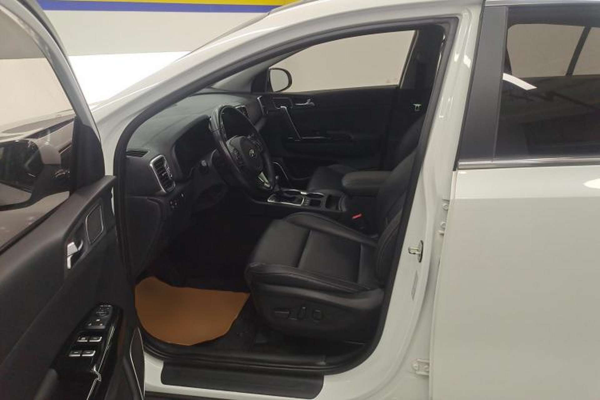 Used Kia KX5 2016 2.0L Automatic 2WD GLS Left Front Seat