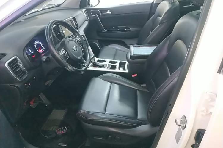 Used Kia KX5 2016 1.6T Automatic Two-Wheel Drive DLX Left Front Seat
