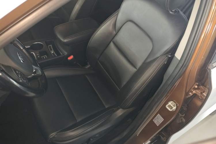 Used Kia KX5 2016 2.0L Automatic 2WD Premium Left Front Seat