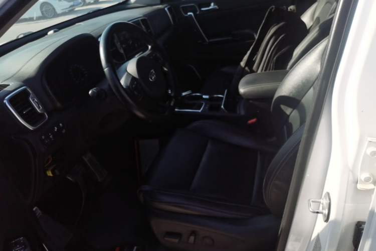Used Kia KX5 2016 1.6T Automatic Two-Wheel Drive Premium Left Front Seat