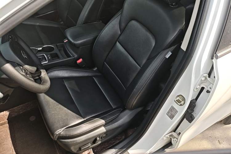 Used Kia KX5 2016 1.6T Automatic Two-Wheel Drive DLX Left Front Seat