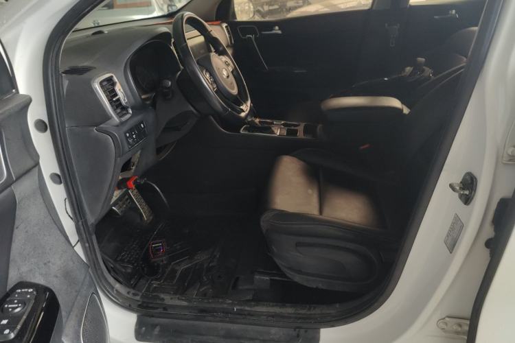 Used Kia KX5 2016 1.6T Automatic Two-Wheel Drive DLX Left Front Seat