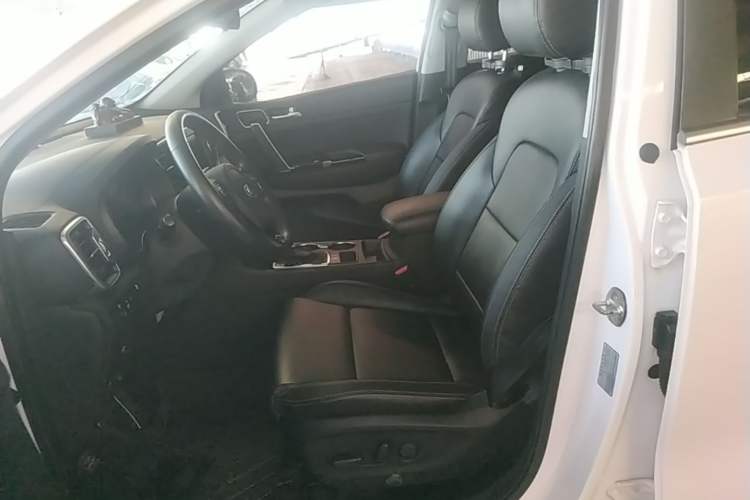 Used Kia KX5 2016 1.6T Automatic Two-Wheel Drive DLX Left Front Seat