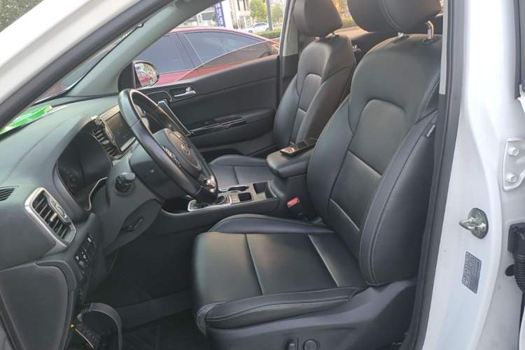 Used Kia KX5 2016 1.6T Automatic Two-Wheel Drive DLX Left Front Seat