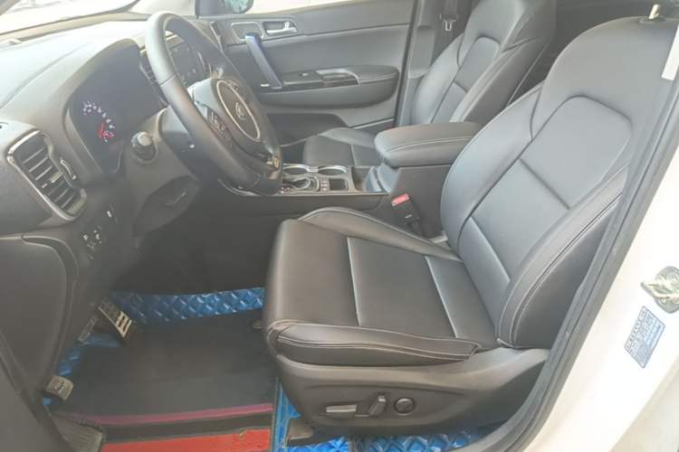 Used Kia KX5 2016 1.6T Automatic Two-Wheel Drive DLX Left Front Seat