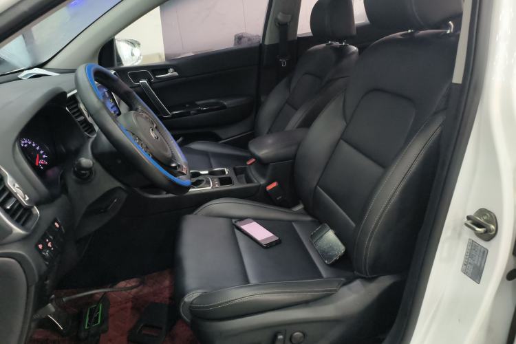 Used Kia KX5 2016 1.6T Automatic Two-Wheel Drive DLX Left Front Seat