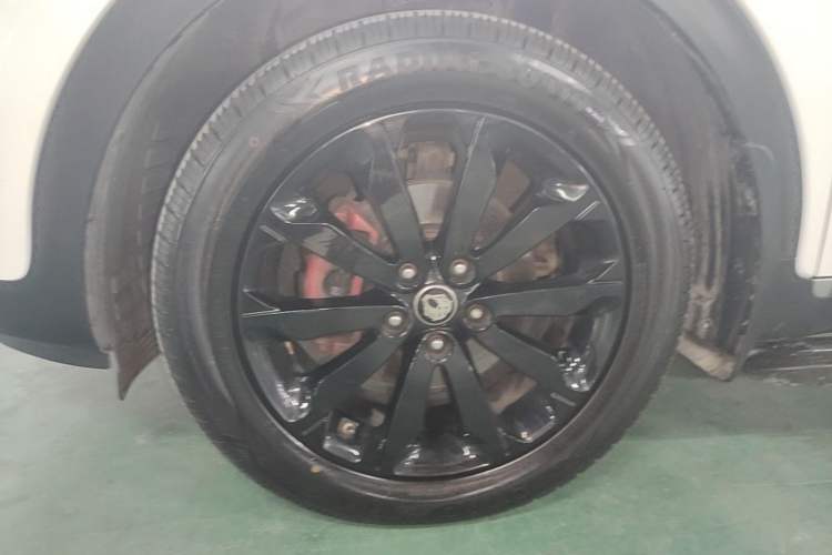 Used Kia KX5 2016 2.0L Automatic 2WD Premium Left Front Wheel Hub