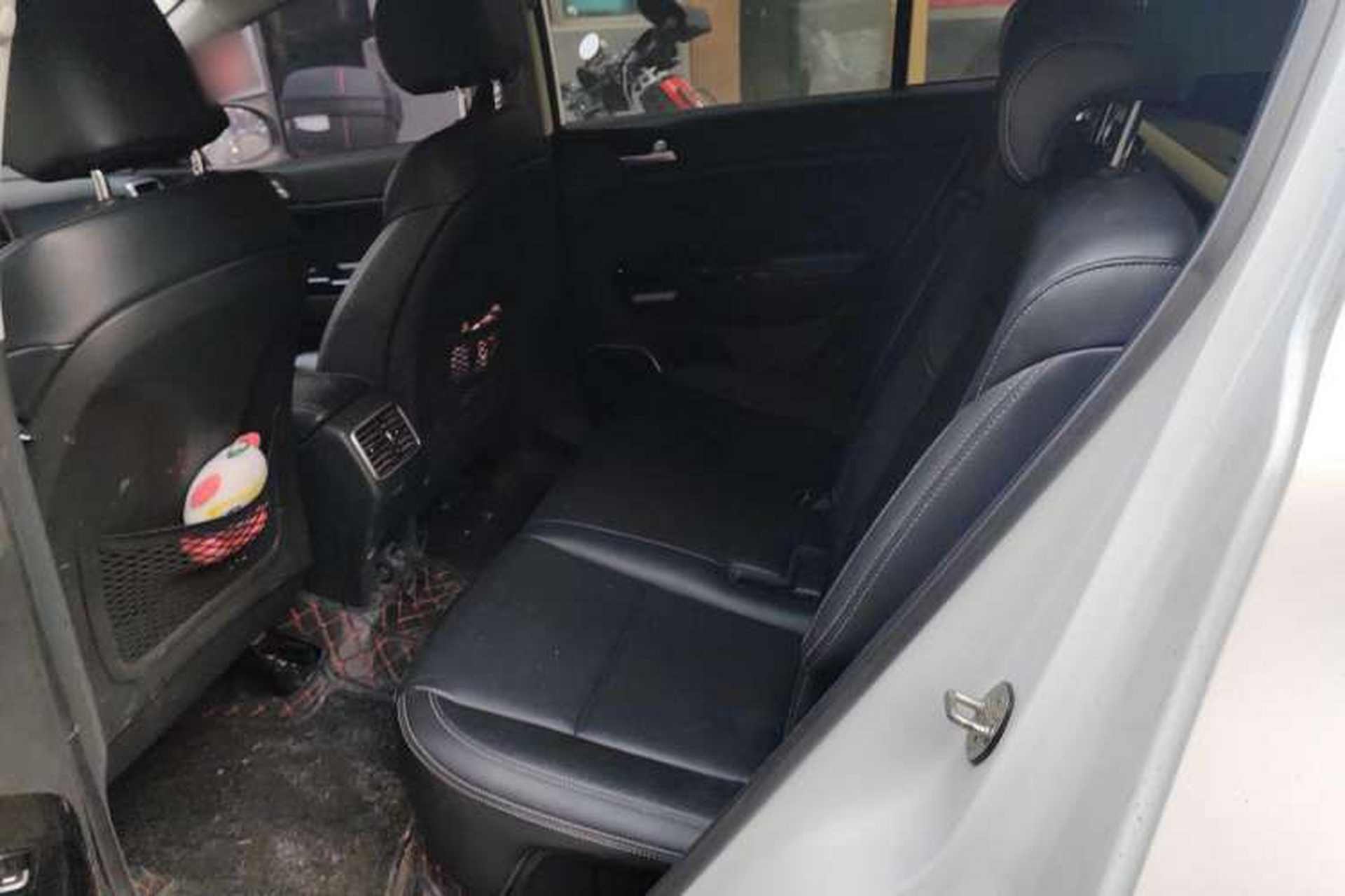 Used Kia KX5 2016 1.6T Automatic Two-Wheel Drive Premium Left Rear Seat