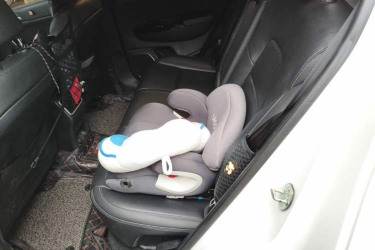 Used Kia KX5 2016 1.6T Automatic Two-Wheel Drive Premium Left Rear Seat