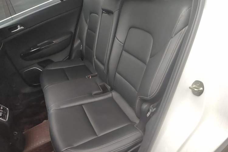 Used Kia KX5 2016 1.6T Automatic Two-Wheel Drive DLX Left Rear Seat