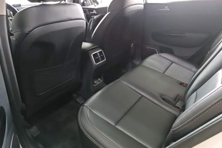 Used Kia KX5 2016 1.6T Automatic Two-Wheel Drive DLX Left Rear Seat