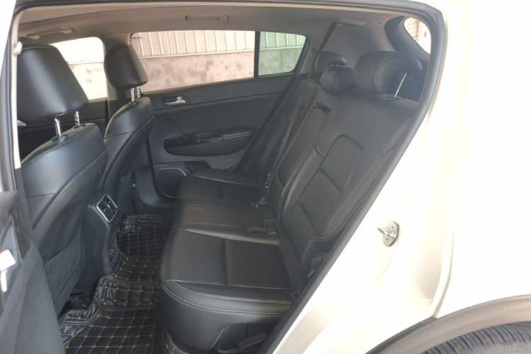 Used Kia KX5 2016 1.6T Automatic Two-Wheel Drive DLX Left Rear Seat