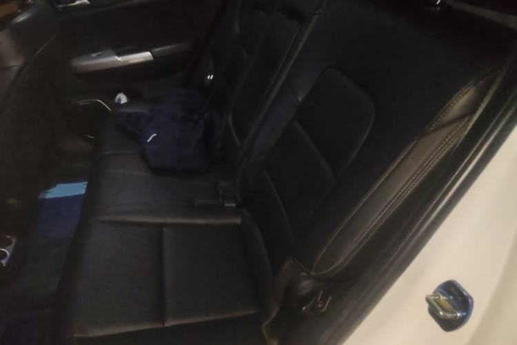 Used Kia KX5 2016 1.6T Automatic Two-Wheel Drive Premium Left Rear Seat