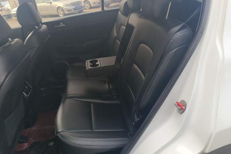 Used Kia KX5 2016 1.6T Automatic Two-Wheel Drive Premium Left Rear Seat