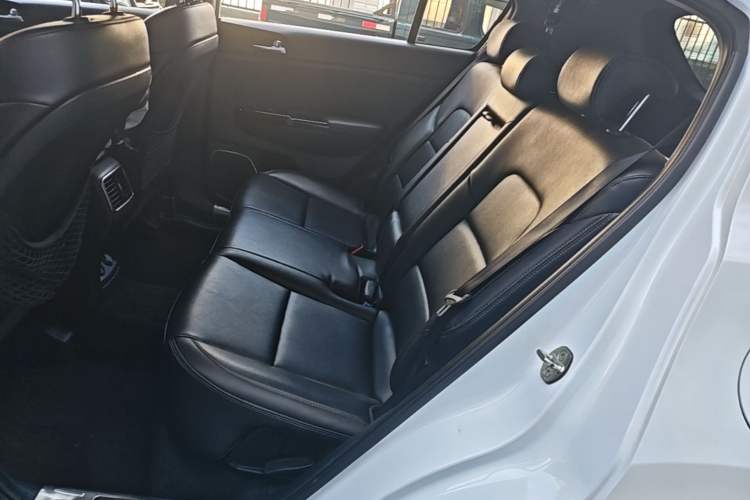 Used Kia KX5 2016 1.6T Automatic Two-Wheel Drive DLX Left Rear Seat