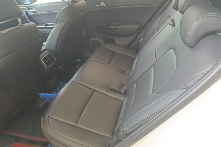 Used Kia KX5 2016 1.6T Automatic Two-Wheel Drive DLX Left Rear Seat