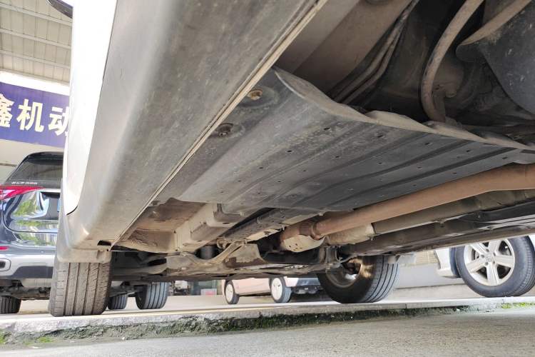 Used Kia KX5 2016 2.0L Automatic 2WD GL Left Side Sill